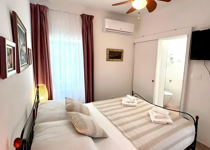 Apartmán The Three Flowers Pool House Trogir