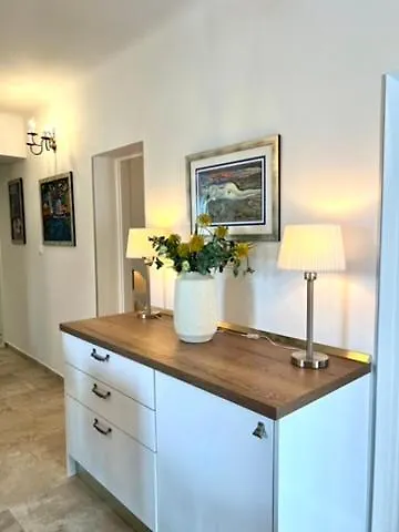 The Three Flowers Pool House Apartmán Trogir
