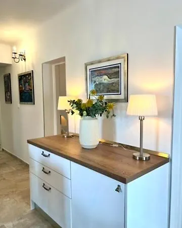 The Three Flowers Pool House Appartement Trogir