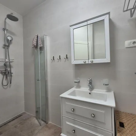 Appartamento The Three Flowers Pool House