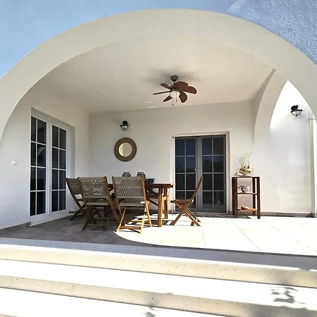 The Three Flowers Pool House Trogir